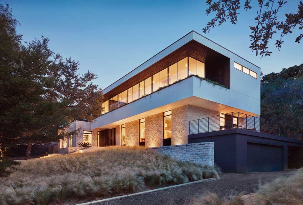 Cantilevered Second Floor: Treetops House Austin Texas by Specht Architects Modern Home Photo